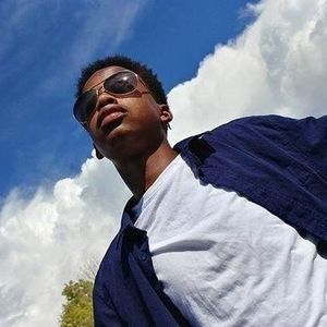 Meet your Posher, Tj